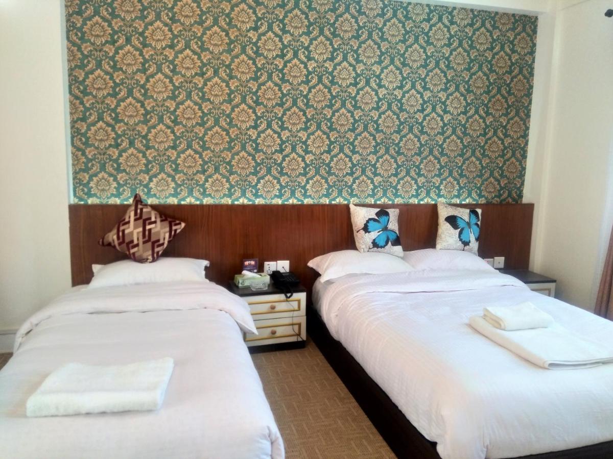 Hidden Leaf Bed & Breakfast ラリトプル エクステリア 写真